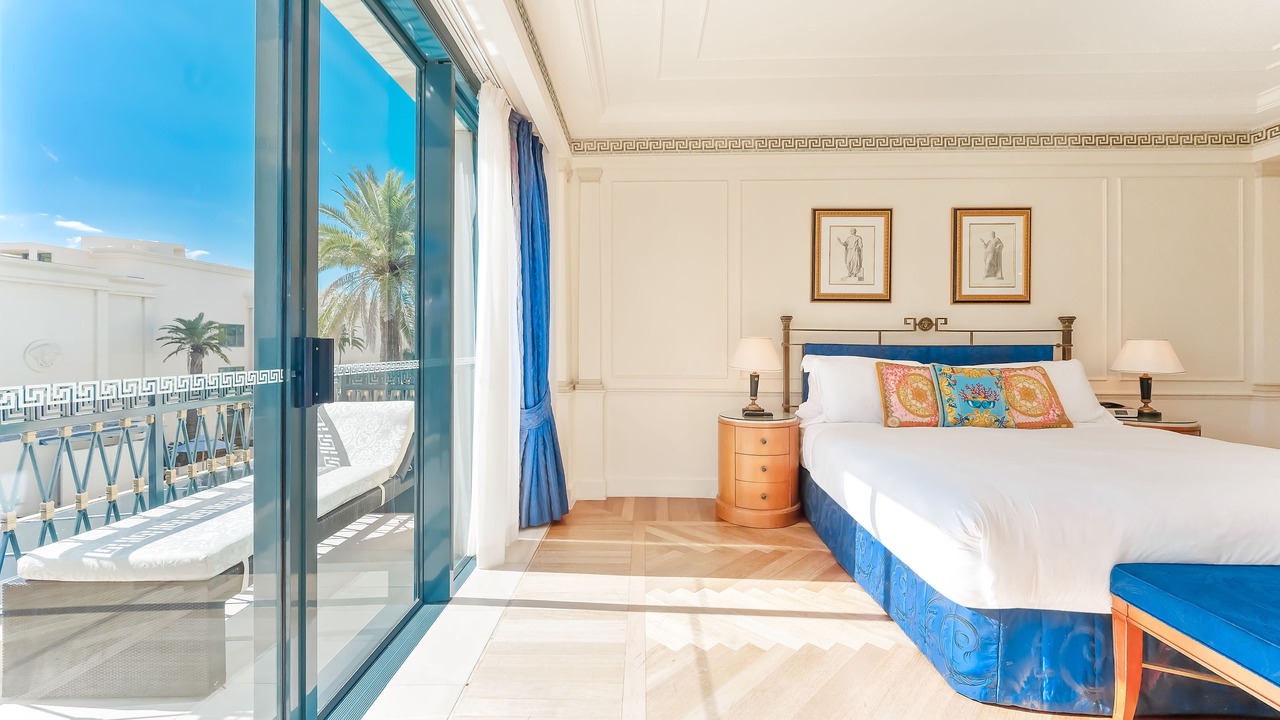 Photo of Bedroom in Main Beach