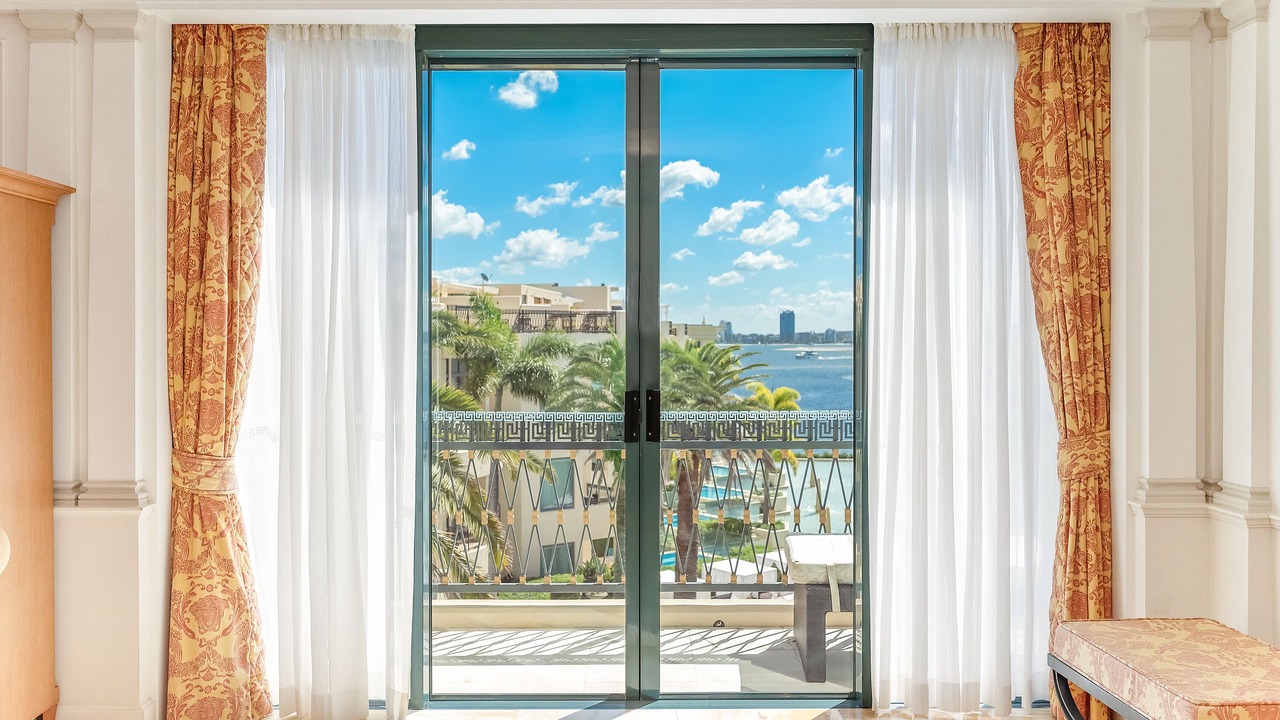 Photo of Patio Balcony in Main Beach