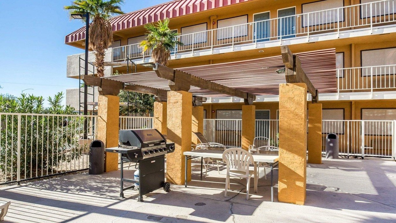 Photo of Outdoor in Needles