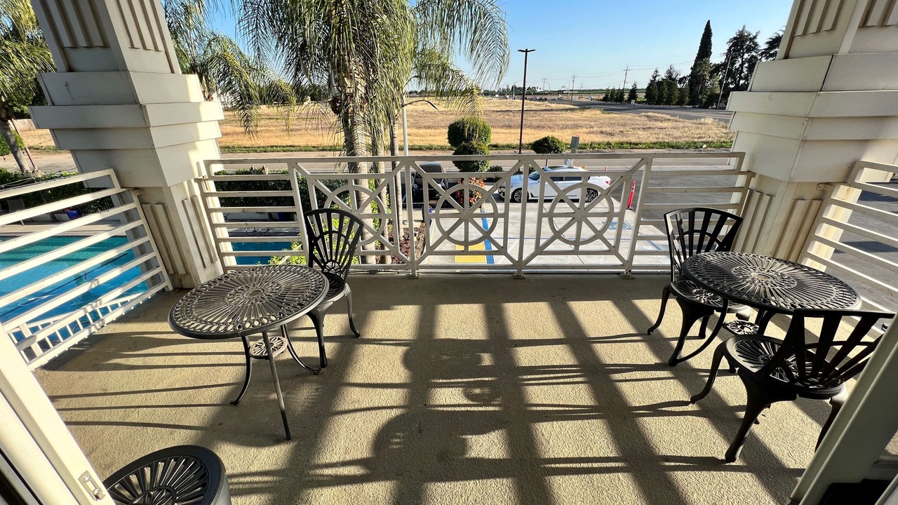 Photo of Patio Balcony in Dinuba