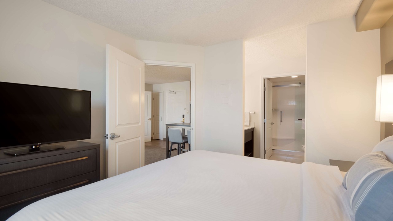 Photo of Bedroom in Reno/Tahoe Airport