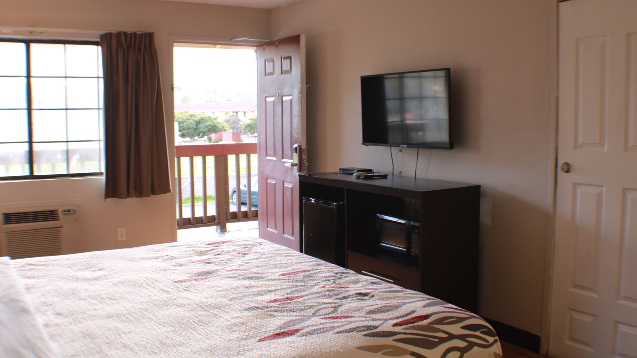 Photo of Bedroom in Lompoc