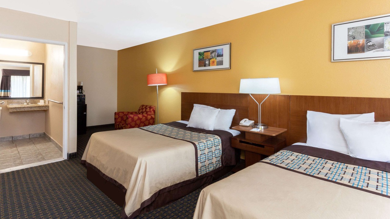 Photo of Bedroom in Del Cerro