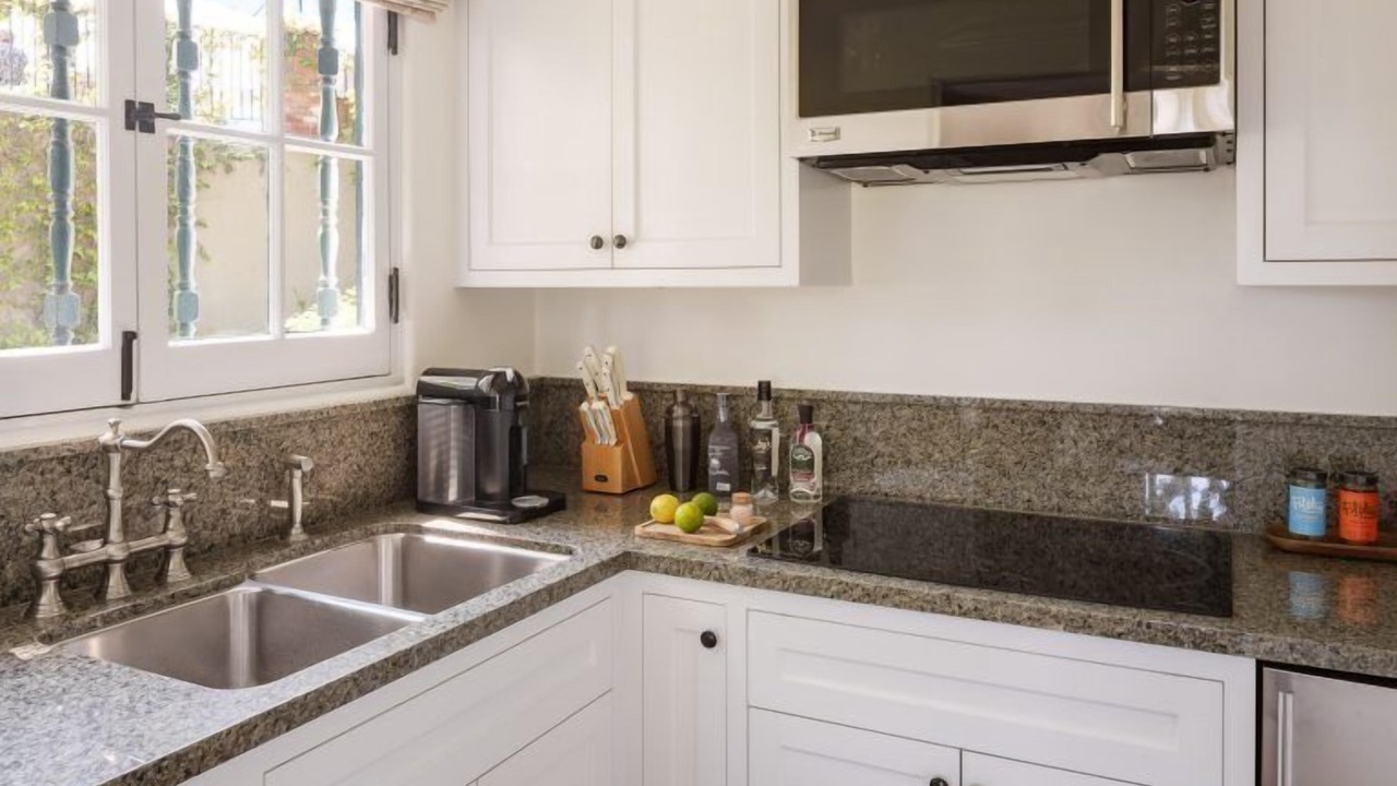Photo of Kitchen in Upper Riviera