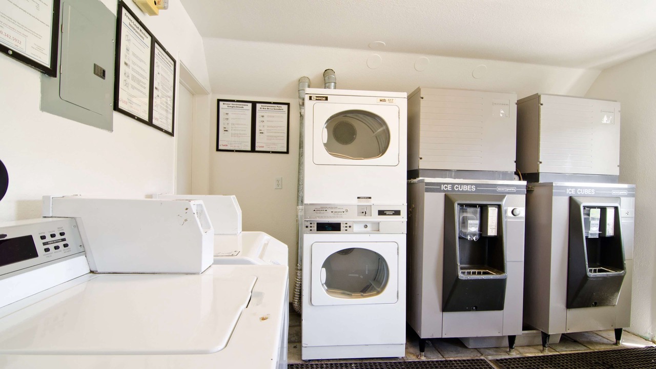 Photo of Bedroom in Twentynine Palms