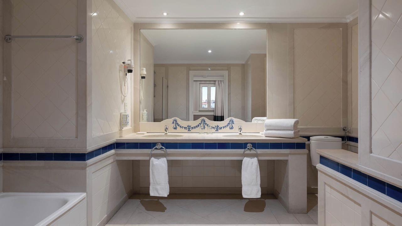 Photo of Bathroom in Evora