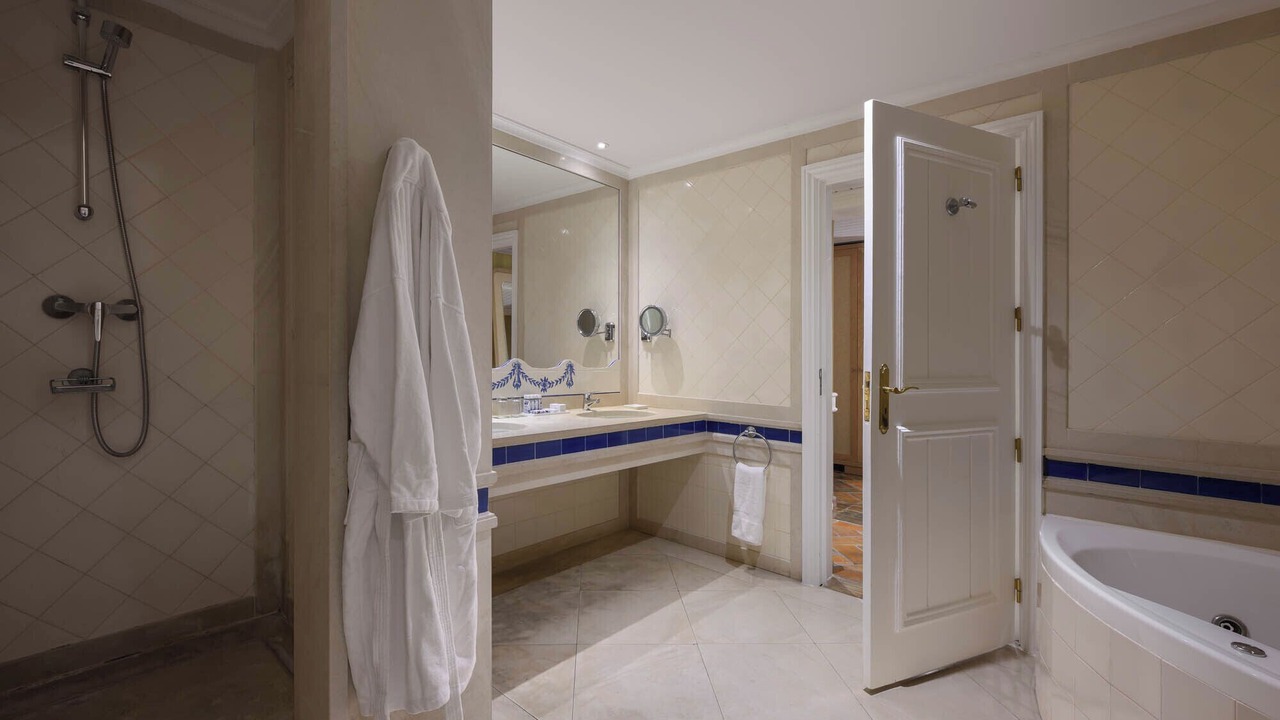 Photo of Bathroom in Evora