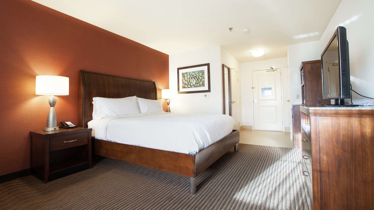 Photo of Bedroom in Magnesia Falls Cove