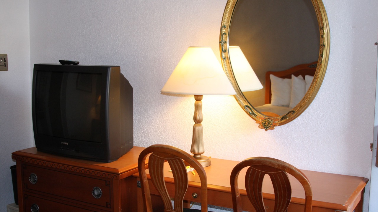 Photo of Bedroom in Needles