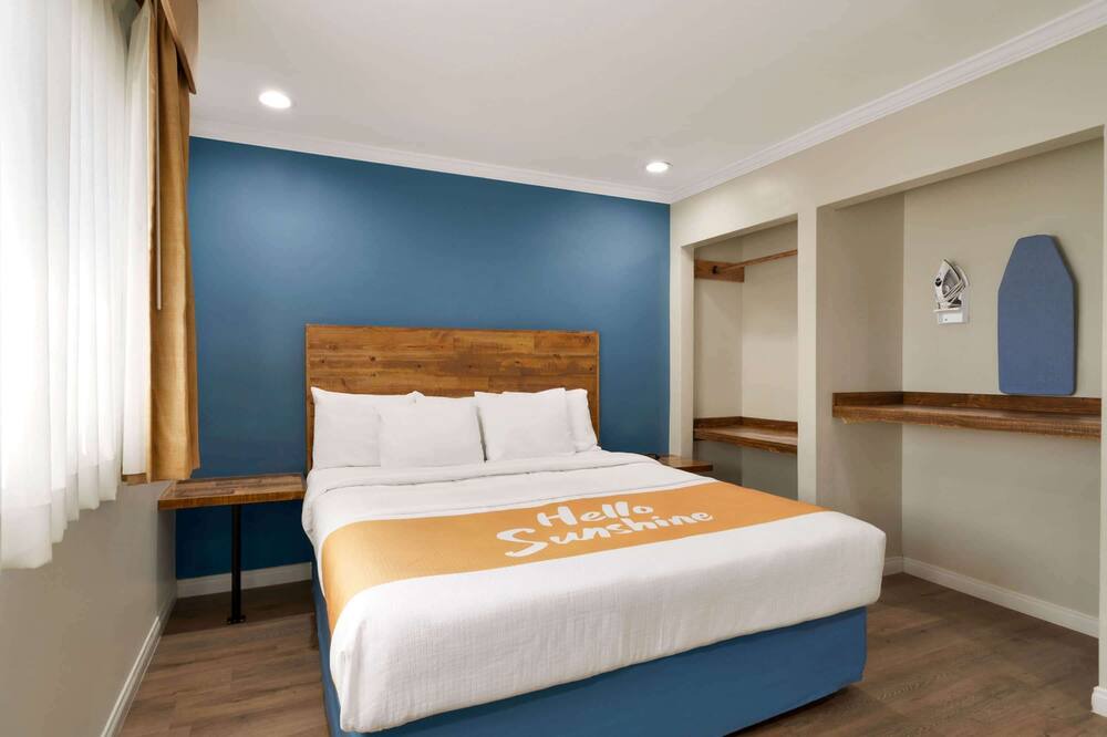 Photo of Bedroom in La Mesa
