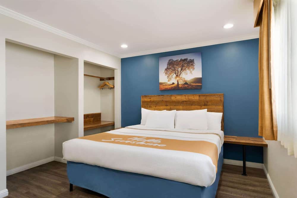 Photo of Bedroom in La Mesa