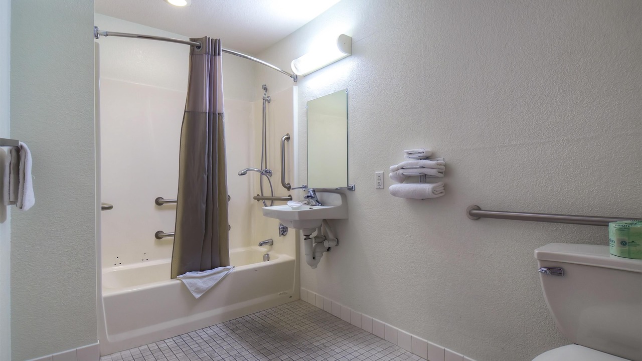 Photo of Bathroom in Sunrise Manor