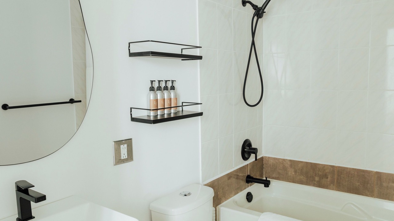 Photo of Bathroom in Ucluelet