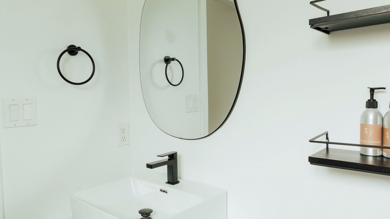 Photo of Bathroom in Ucluelet