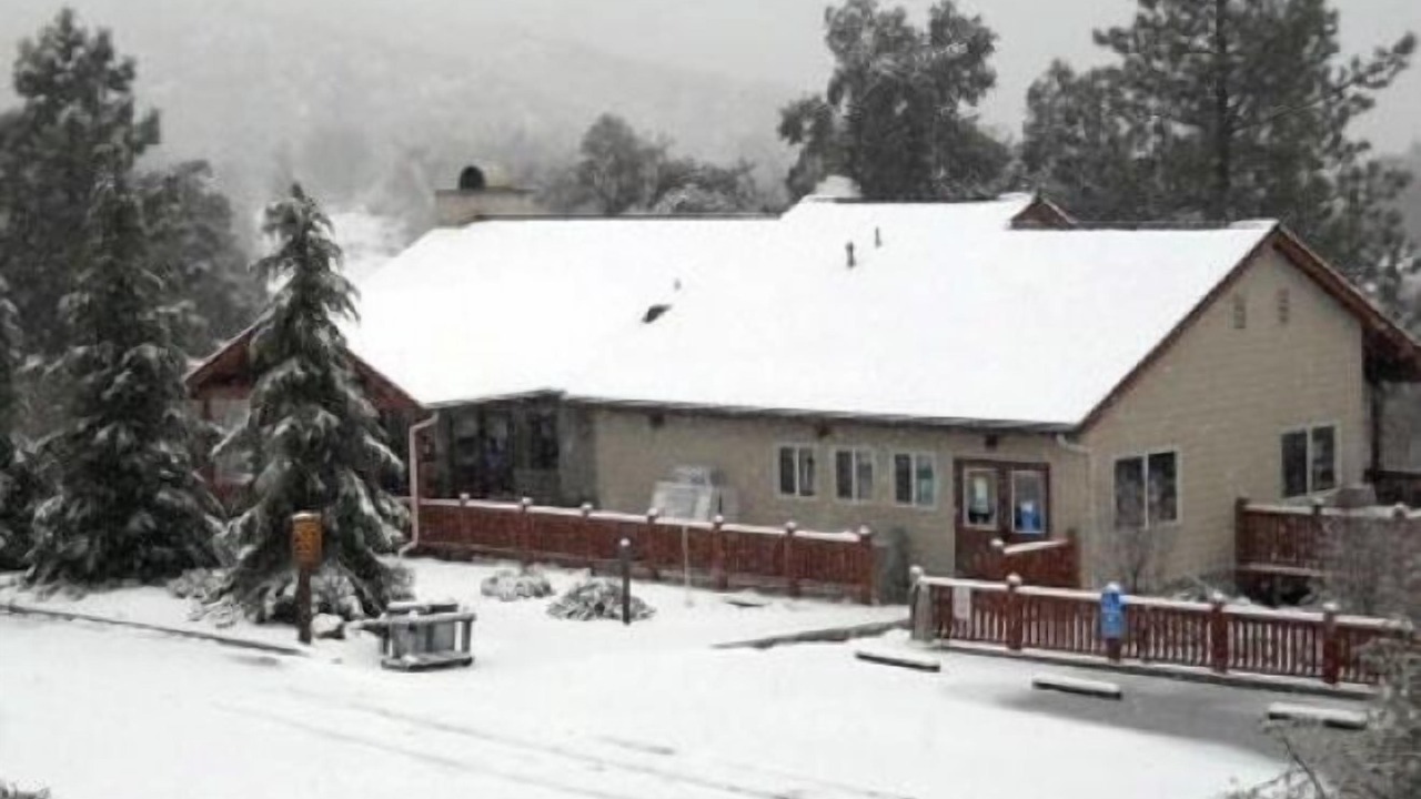 Photo of Buildings in Descanso