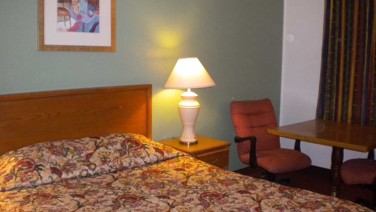 Photo of Bedroom in Wasco
