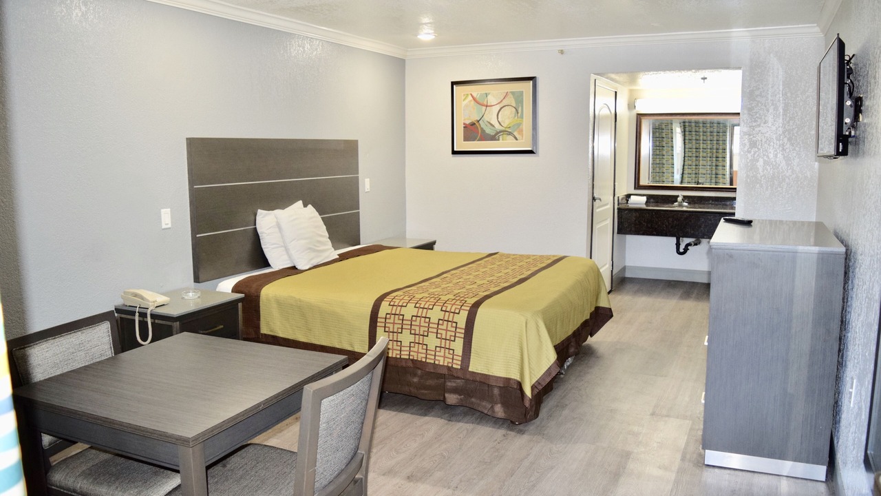 Photo of Bedroom in Walnut Valley