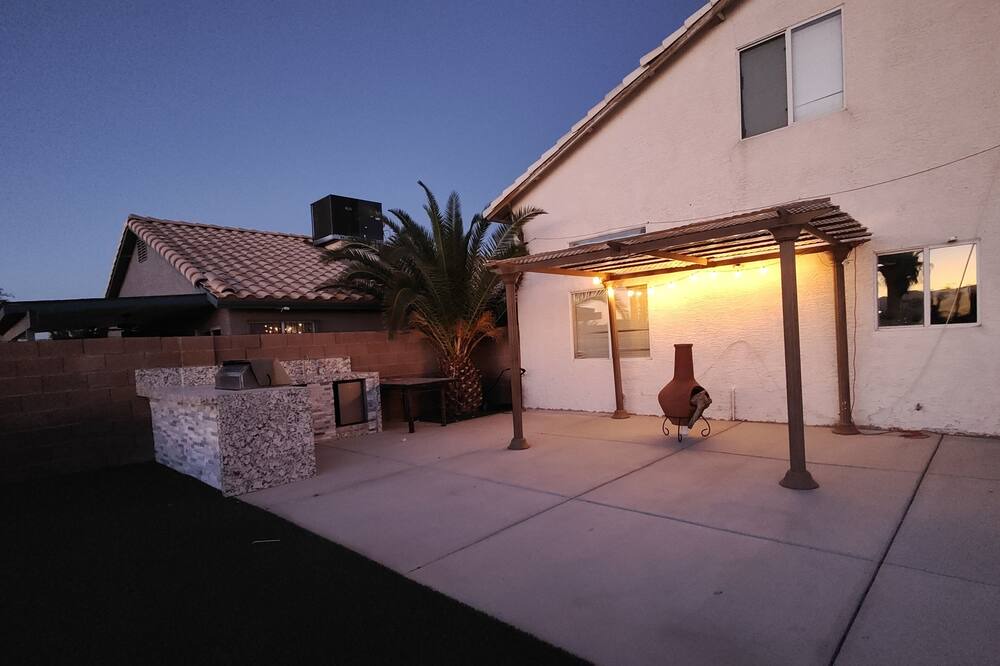 Photo of Patio Balcony in Sunrise Manor