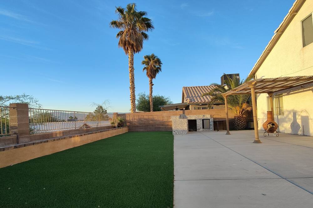 Photo of Outdoor in Sunrise Manor