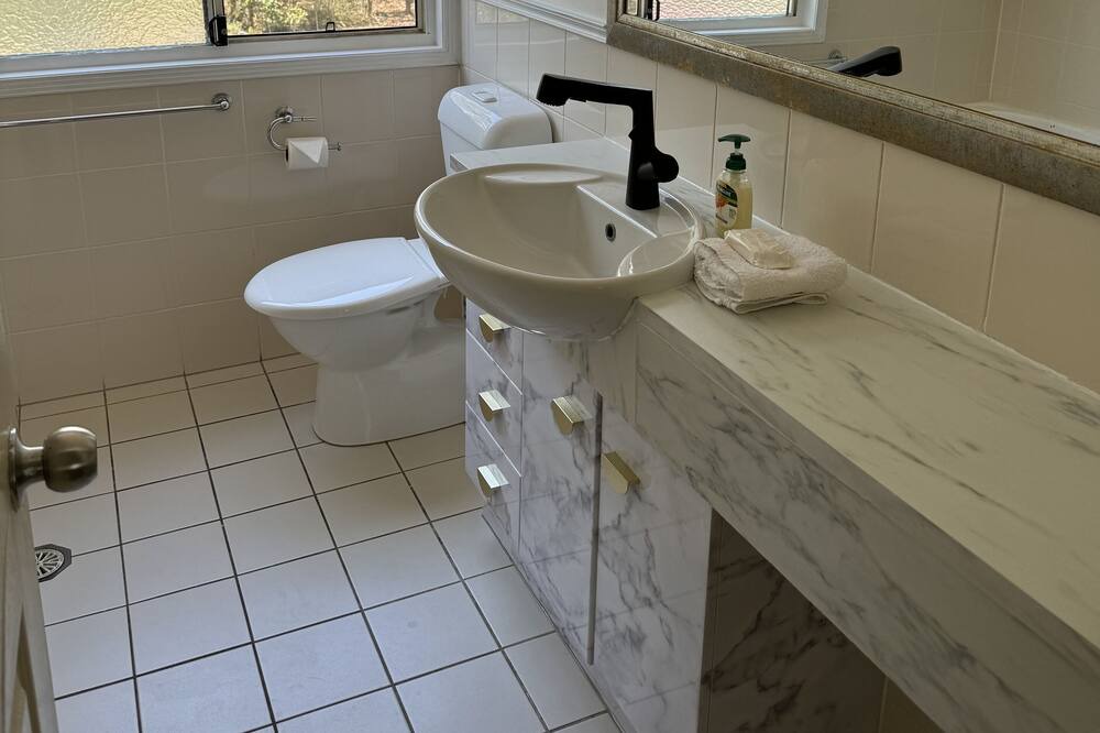 Photo of Bathroom in Coombabah