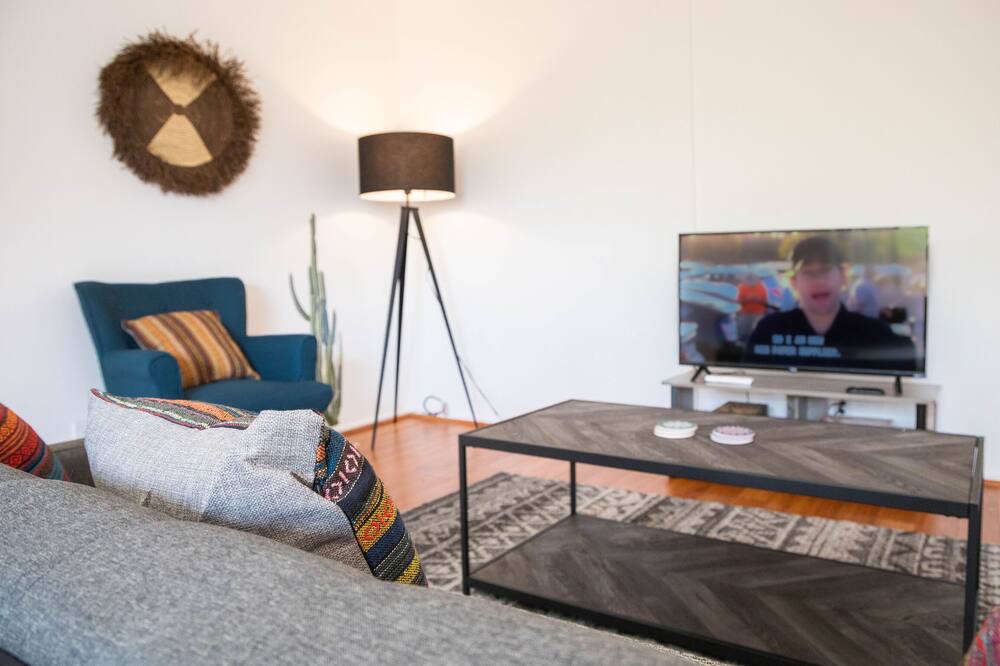 Photo of Livingroom in Downtown