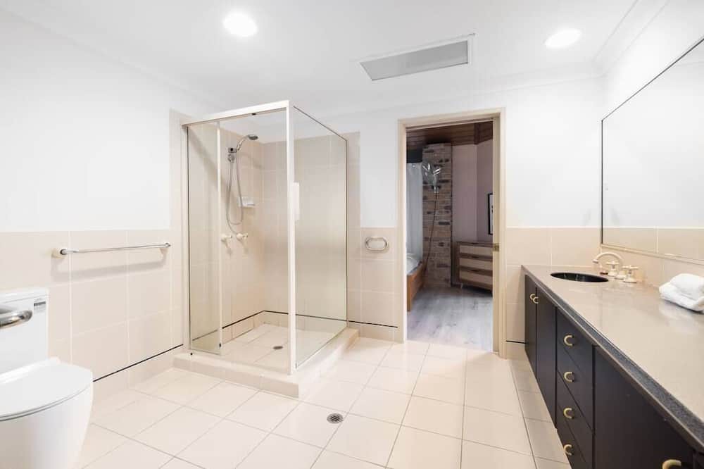 Photo of Bathroom in Upper Coomera
