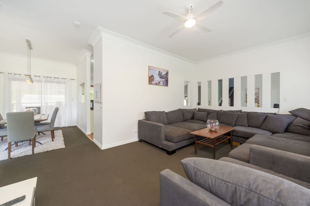 Photo of Livingroom in Nerang