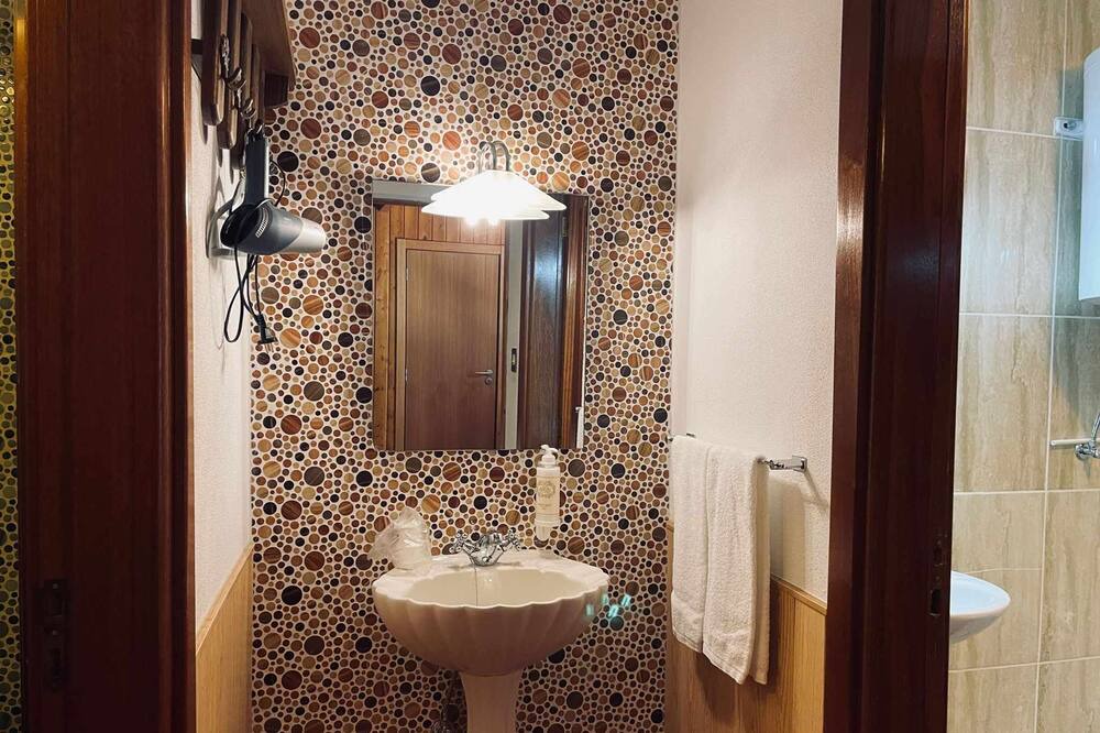 Photo of Bathroom in Guarda
