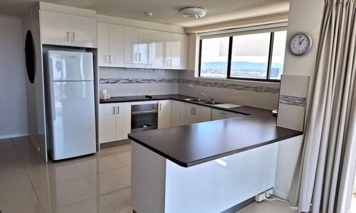 Photo of Kitchen in Mermaid Waters