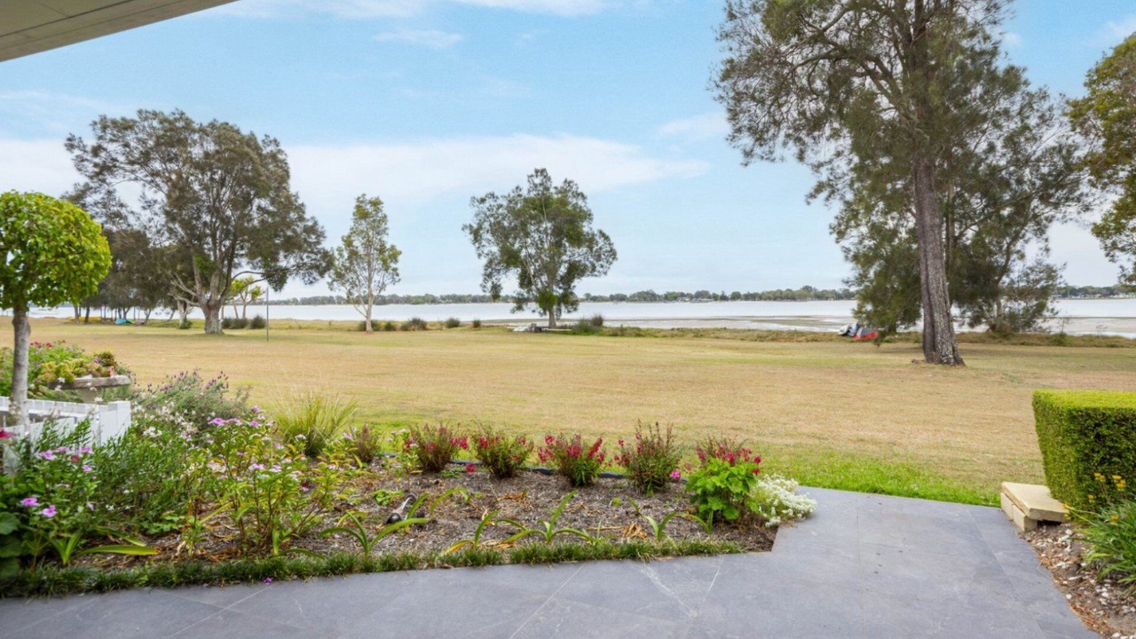 Photo of Outdoor in Sandstone Point