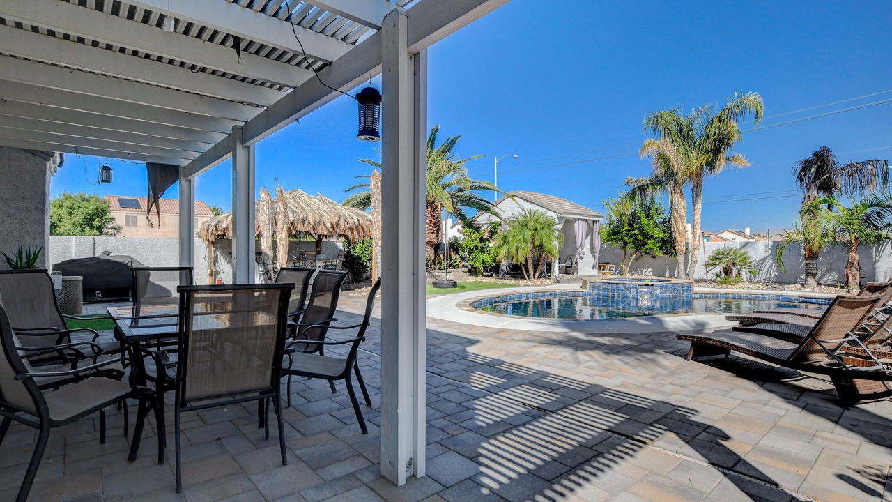 Photo of Patio Balcony in Sunrise Manor