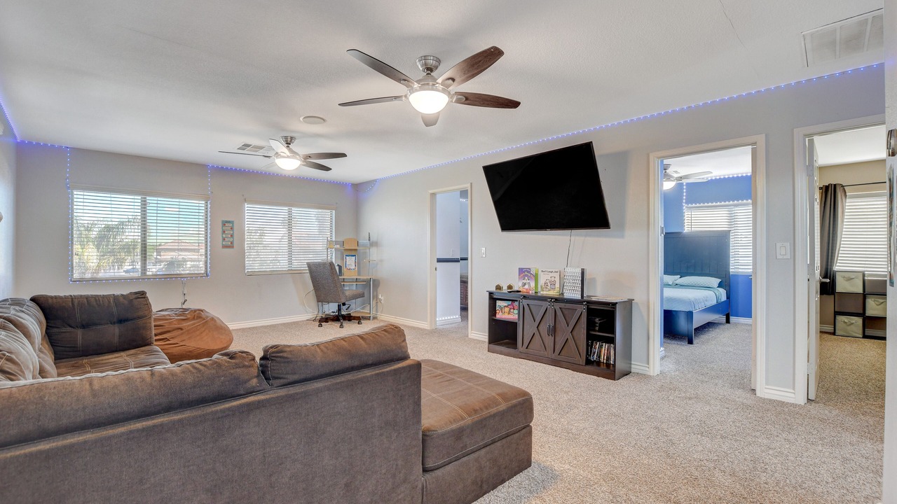 Photo of Livingroom in Sunrise Manor