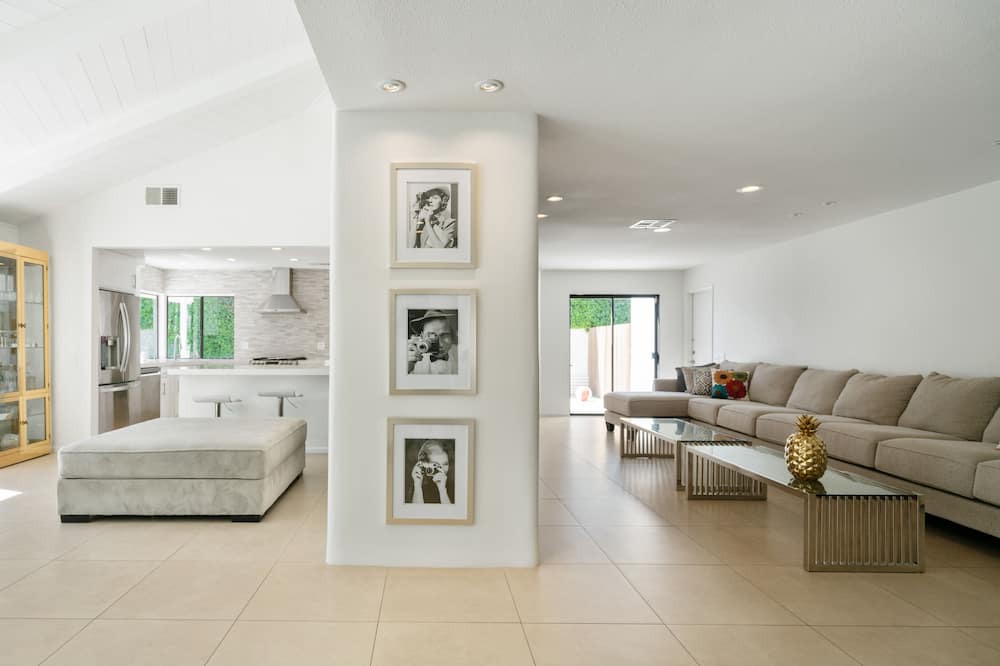 Photo of Livingroom in Araby