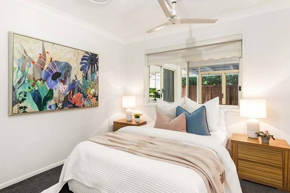 Photo of Bedroom in Pelican Waters