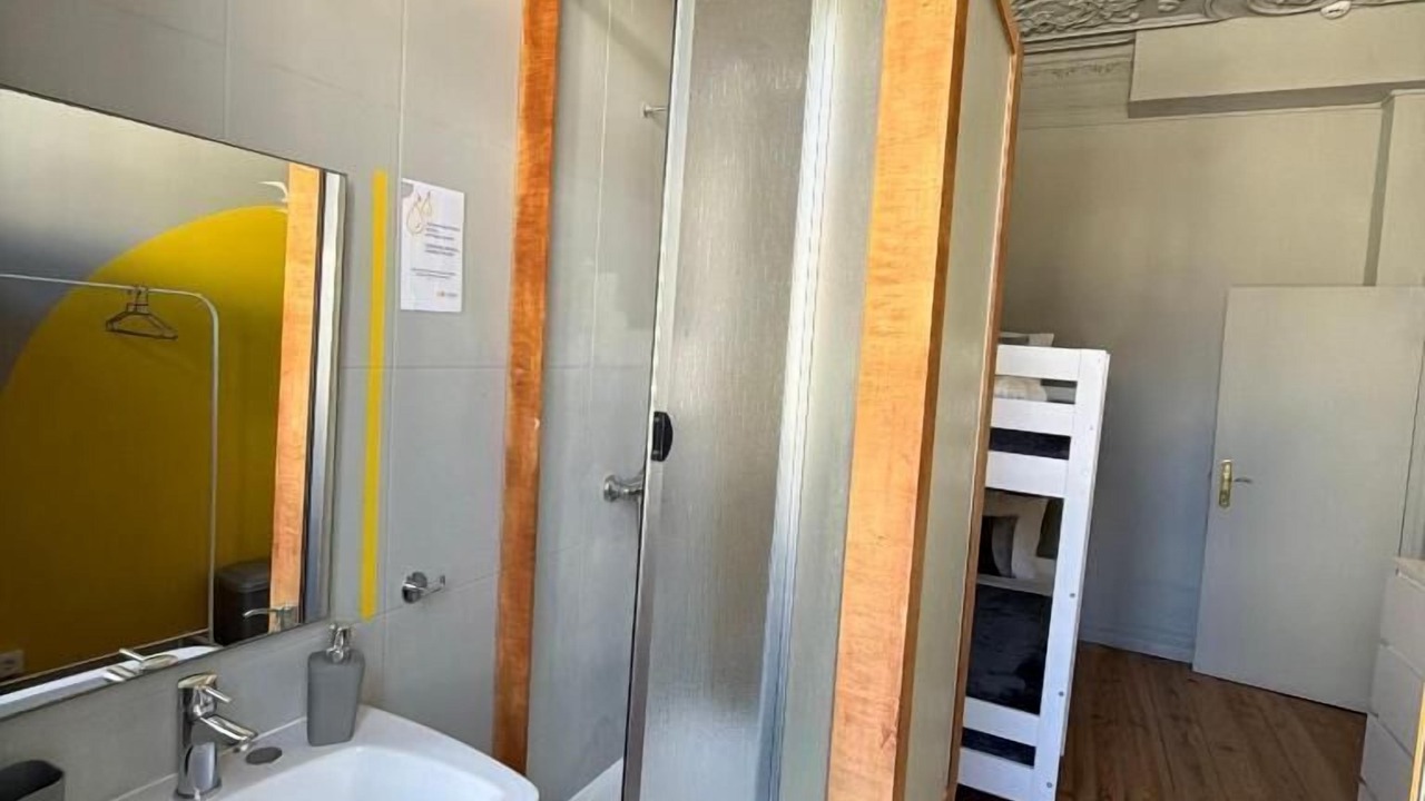 Photo of Bathroom in Aveiro