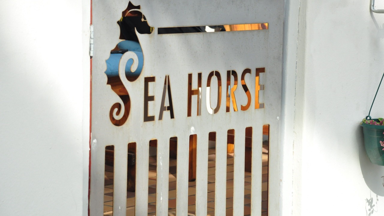 Photo of Others in Pollok Beach