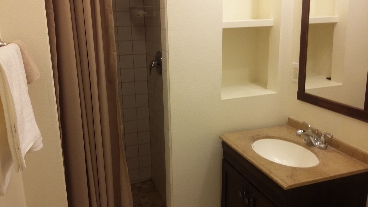 Photo of Bathroom in Gateway District