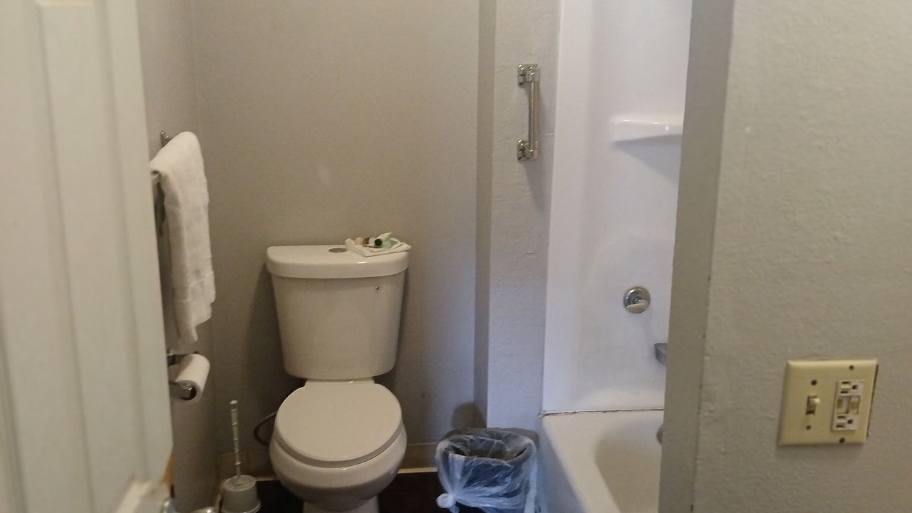 Photo of Bathroom in Coalinga