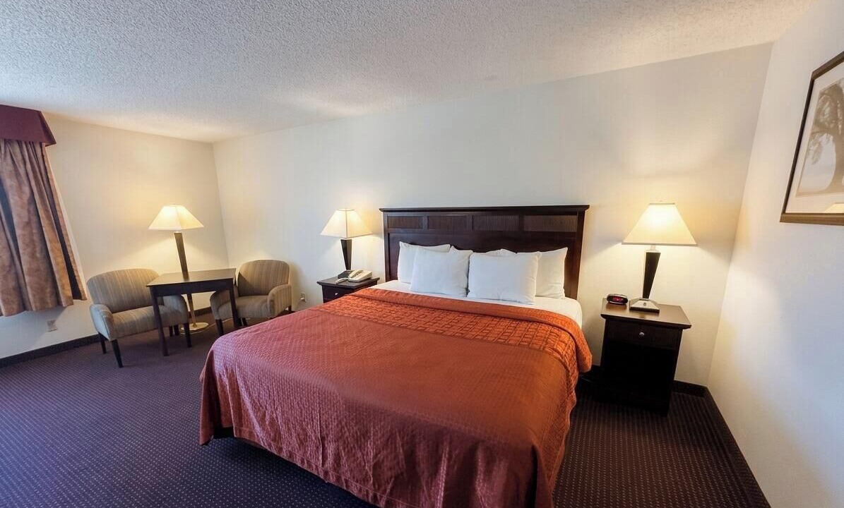 Photo of Bedroom in Lompoc