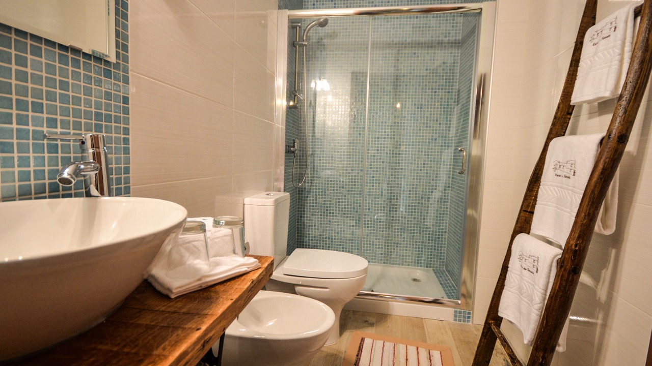 Photo of Bathroom in Penacova