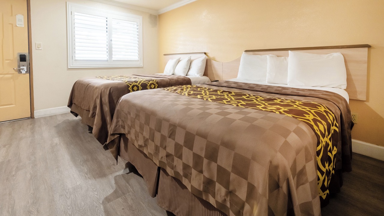 Photo of Bedroom in Corcoran