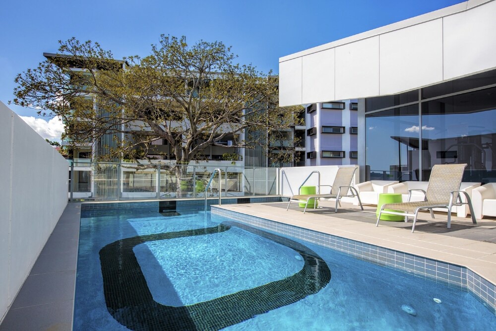 Photo of Outdoor in Bowen Hills