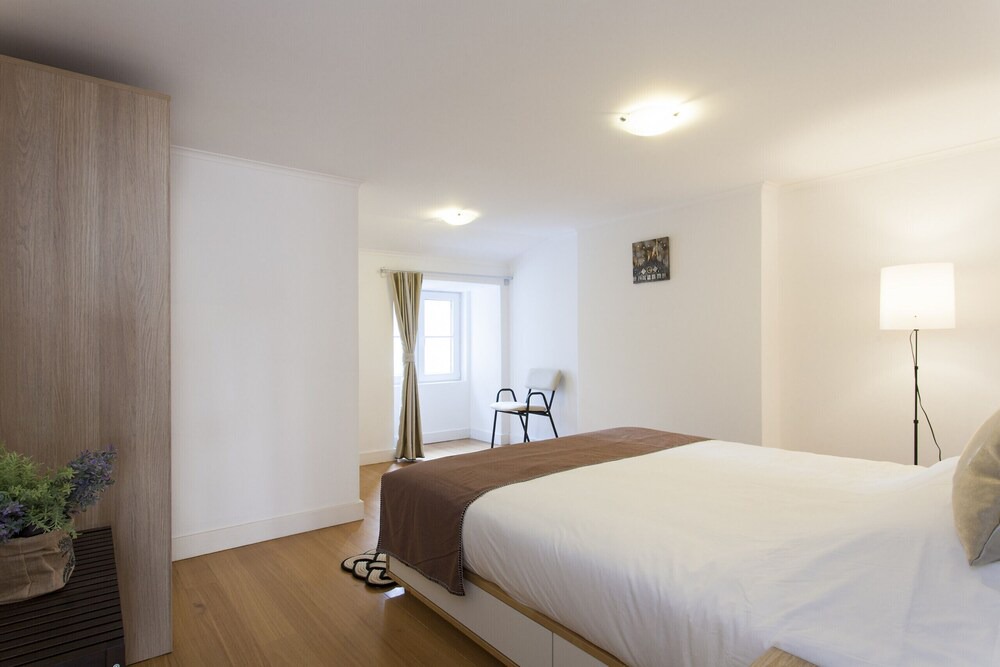 Photo of Bedroom in Baixa