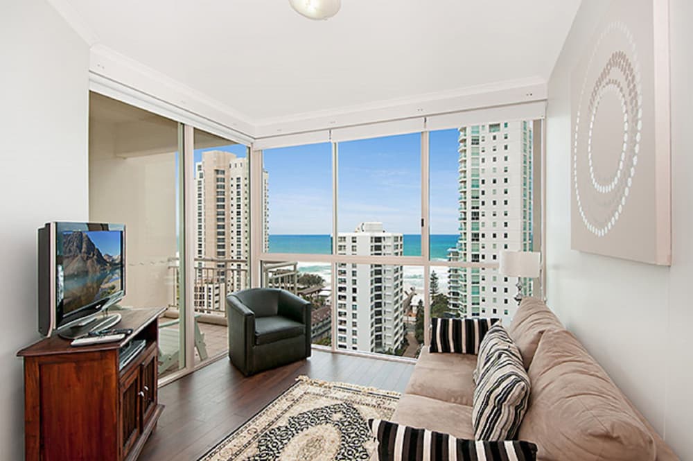 Photo of Livingroom in Main Beach