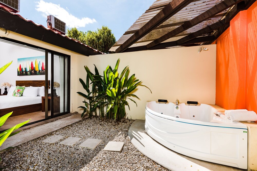 Photo of Bathroom in Potrero