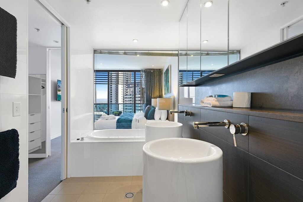 Photo of Bathroom in Broadbeach