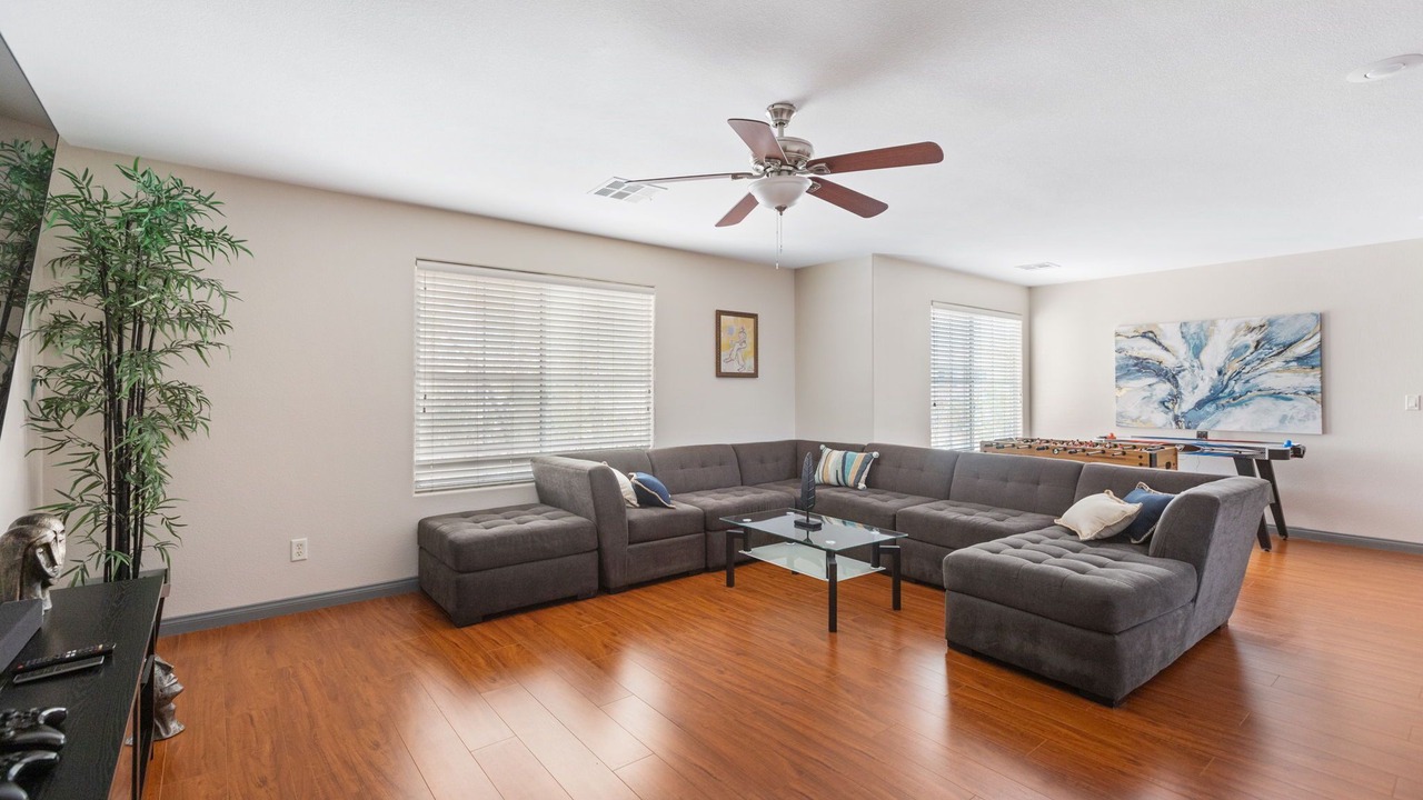 Photo of Livingroom in Spring Valley