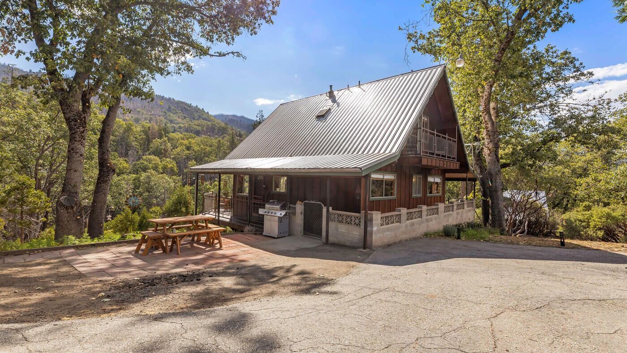 Photo of Outdoor in Posey