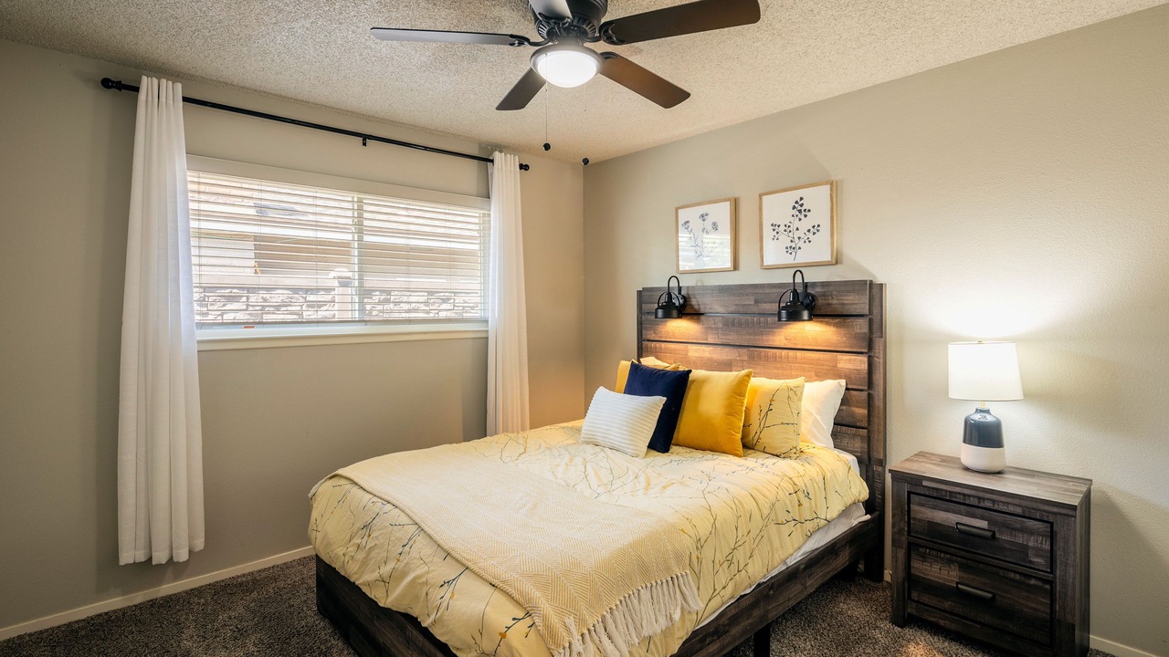 Photo of Bedroom in Raisin