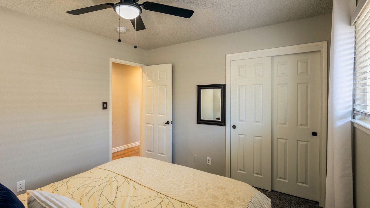 Photo of Bedroom in Raisin
